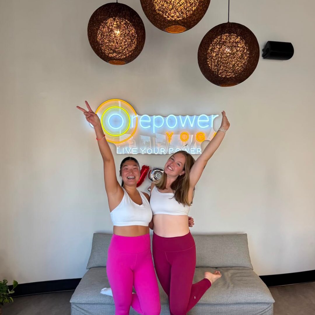 Win a Year of Free Yoga icon